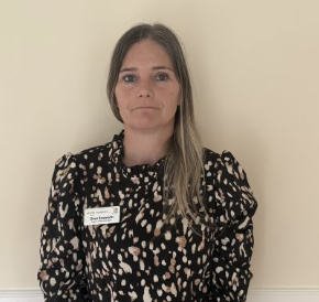 Profile Picture for Gina