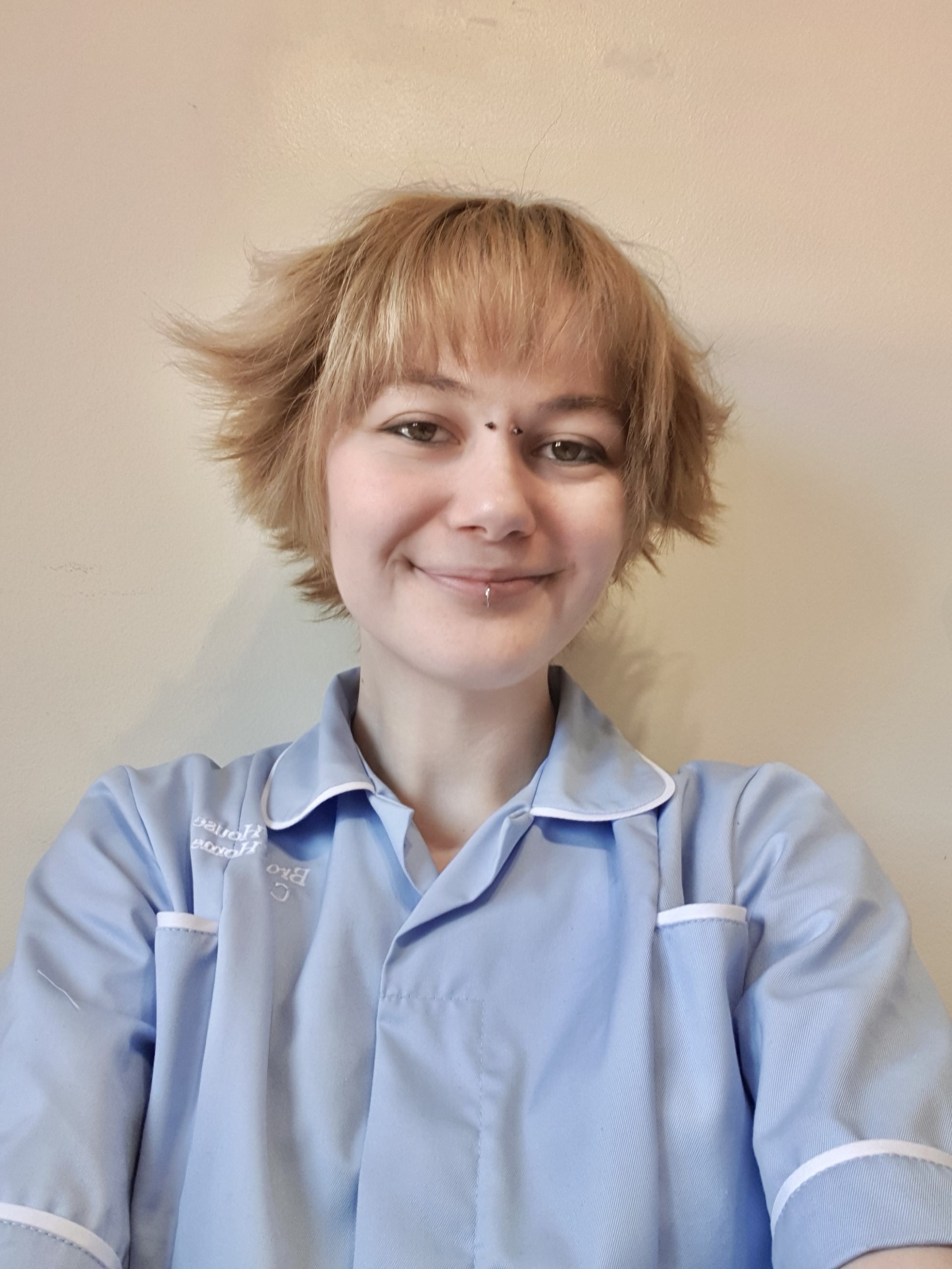 Profile Picture for Summer